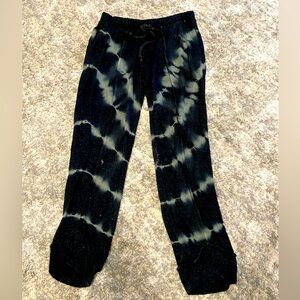 ERGE girls blue and green sweatpants, medium